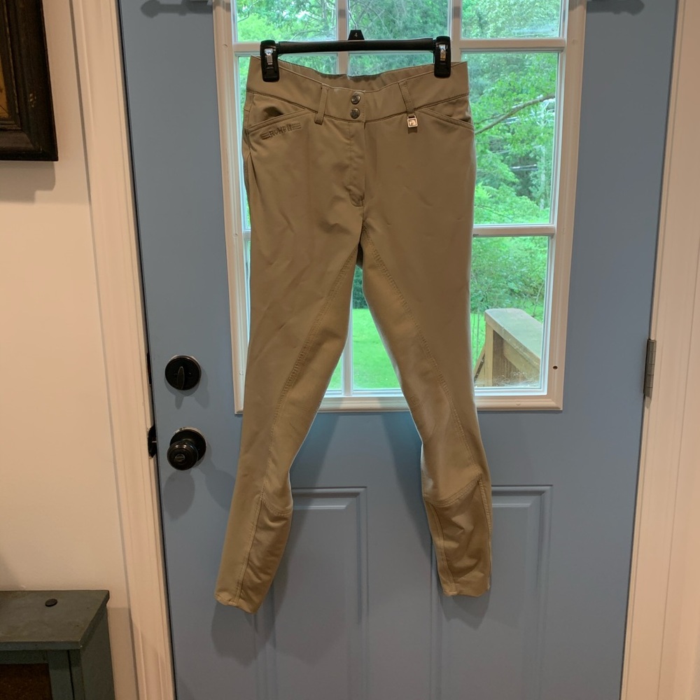 Romfh Sarafina beige breeches. Worn twice